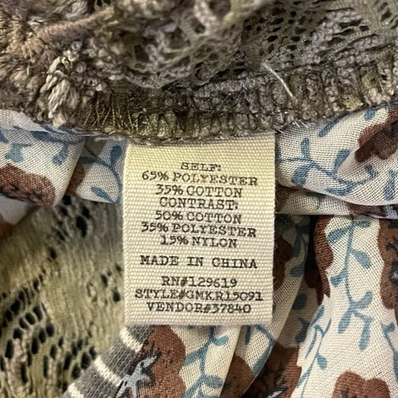 Open Back Gimmicks Tank Top - Picture 5 of 5